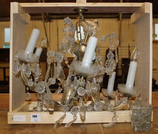 Venetian style chandelier(-)
